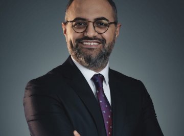 Dr. Kamil Bayar