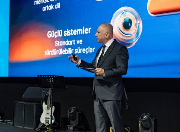 “Şimdi hedef kültürel dilini koruyabilen, teknolojiyi insanı unutmadan kullanan, liderlerini içeriden yetiştiren bir organizasyon….”