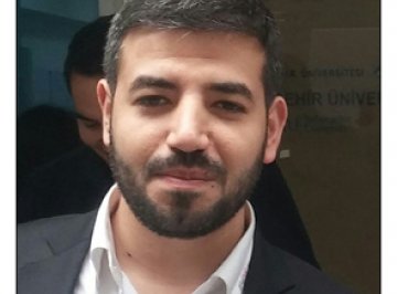 Ayhan  Türkoğlu 